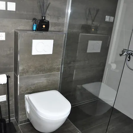 Neubau, Luxus, 3-zi Wohn Fuer Kaffeegeniesser Appartement *